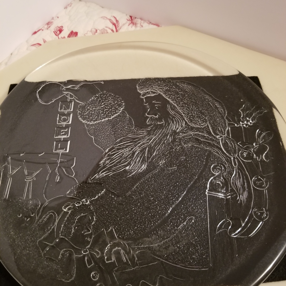 Etched Glass Santa Claus Plate